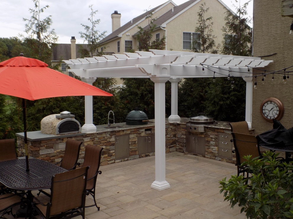 Outdoor Kitchen by Pickel Landscape Group - Photo 9