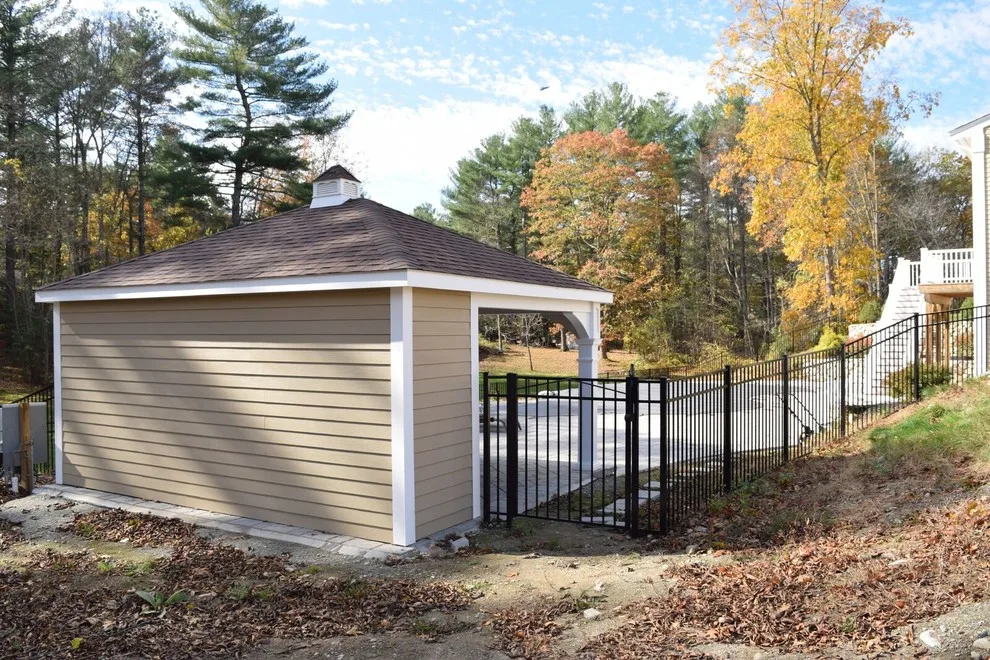 Wall and Bar Pavilion by Baystate Outdoor Personia - Photo 3