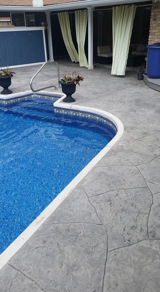 Swimming area platform by Vermillion Decorative Concrete - Photo 4