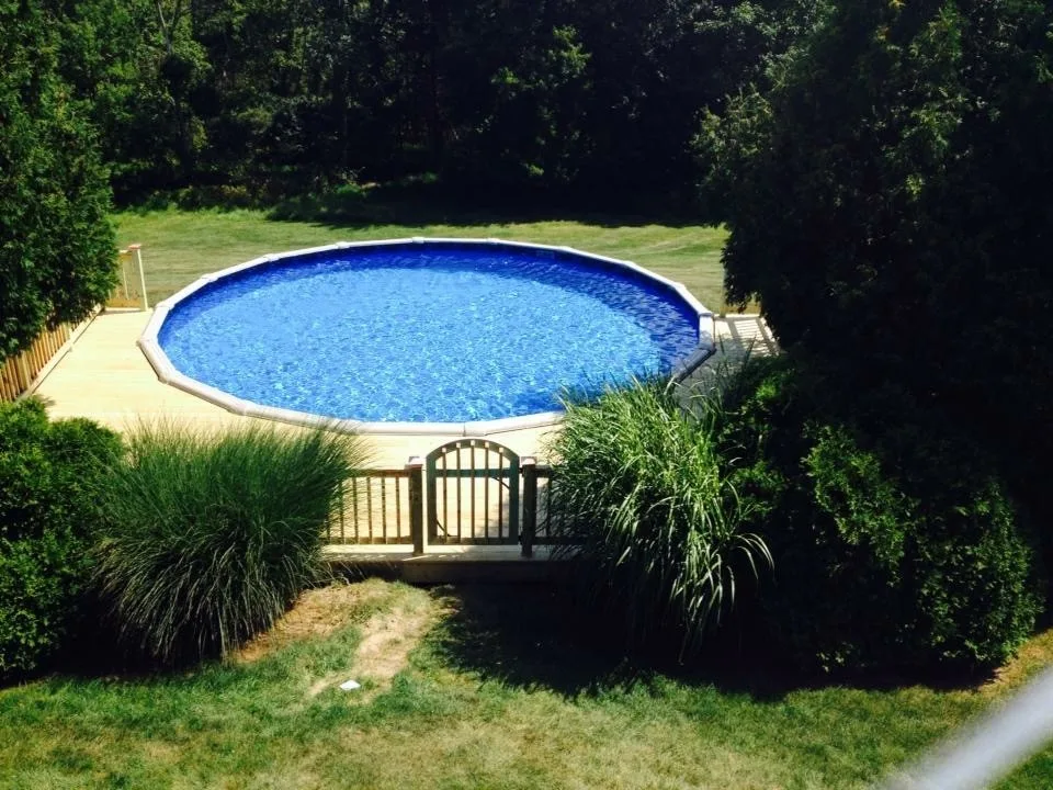 Swimming pool patio by Deck Phenom - Photo 4