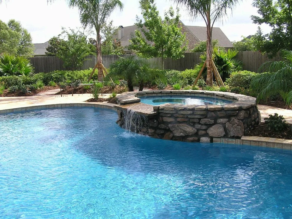 Ewing Pool & Spa - Photo 3