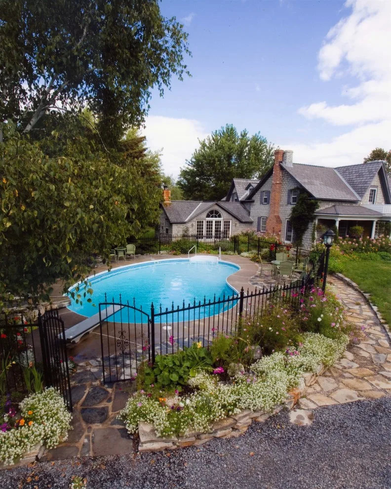 Vinyl Lined Swimming Pools by Under The Sun Improvements - Photo 11