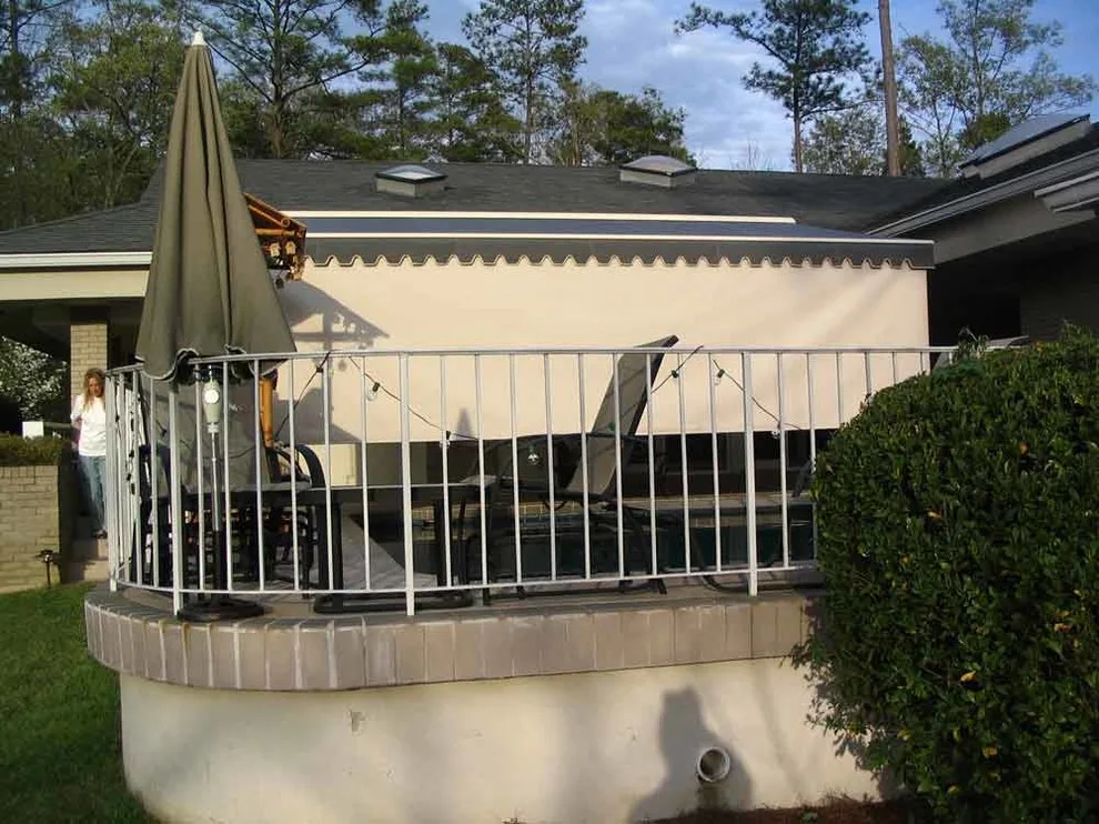 Sun Shades & Graphics Inc - Photo 10