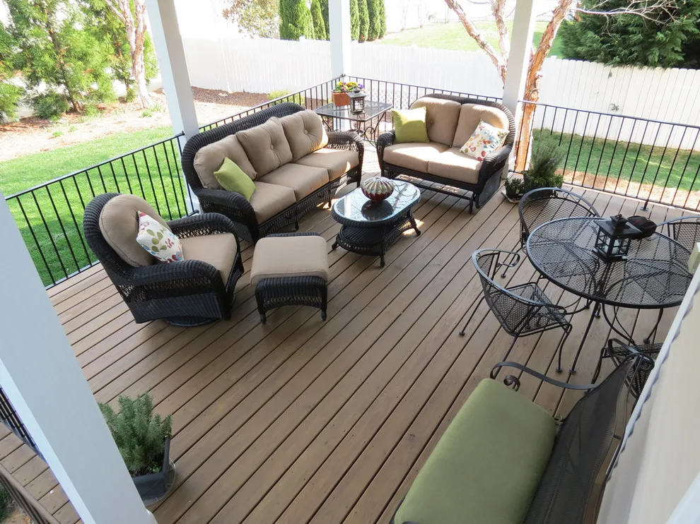 Veranda and Patio by Deckscapes Inc - Photo 11