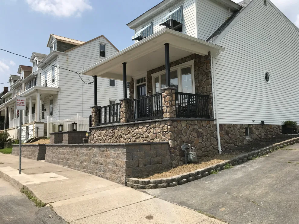 Veranda Revamp by Stoney Mountain Construction - Photo 8