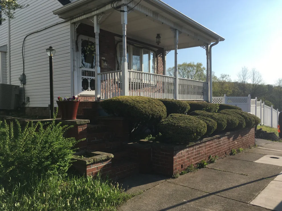 Veranda Revamp by Stoney Mountain Construction - Photo 21