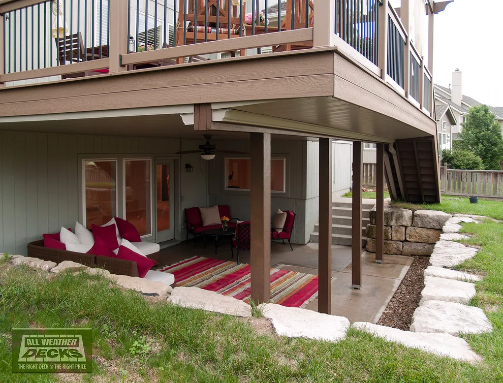 Pritchard - Evergrain composite decking project in Leawood, Kansas by Moonlight Decks LLC - Photo 4