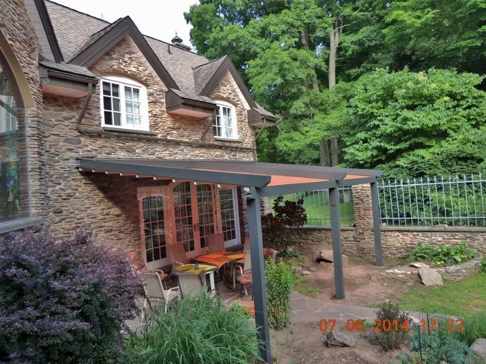 RetractableAwnings.com Inc. - Photo 3