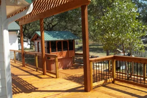 Quality Custom Decks - Photo 9