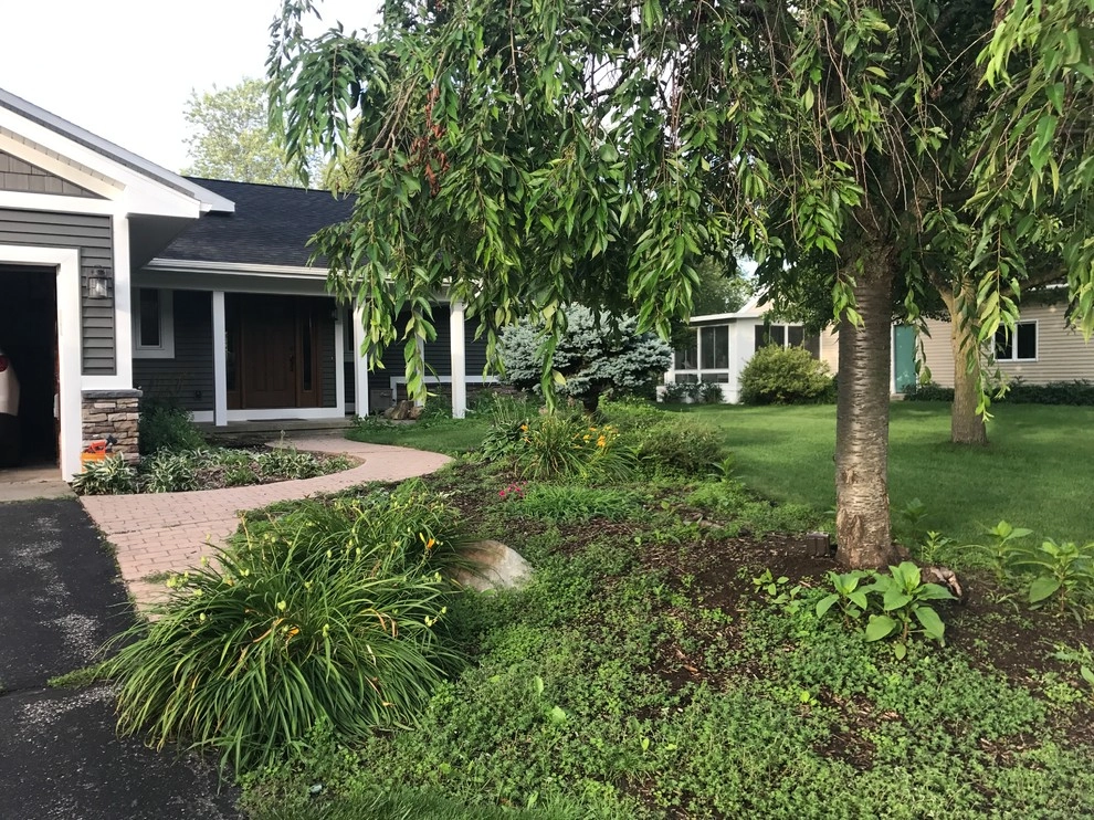 Front Entry Way Paver Walkway Grand Rapids, MI by Platinum Ponds & Landscaping - Photo 16