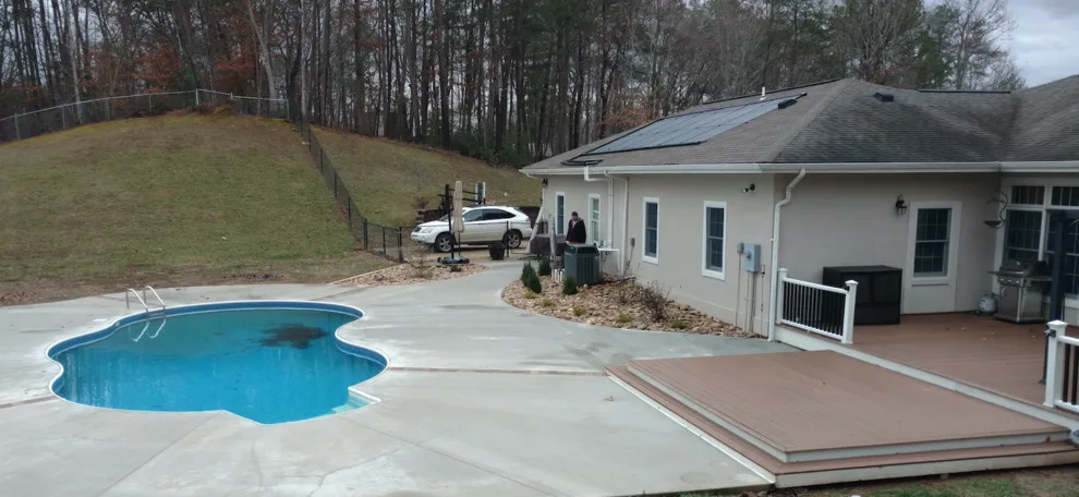 Waterworks Pool & Spa - Photo 4