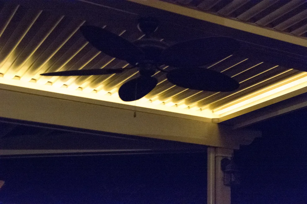 Housing by The Smart Pergola - Photo 33