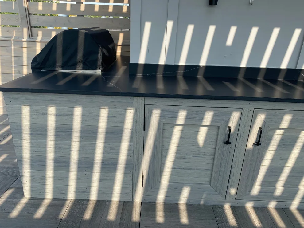 Chicago Lincoln Park Roof Deck by Unique Deck Builders - Photo 5