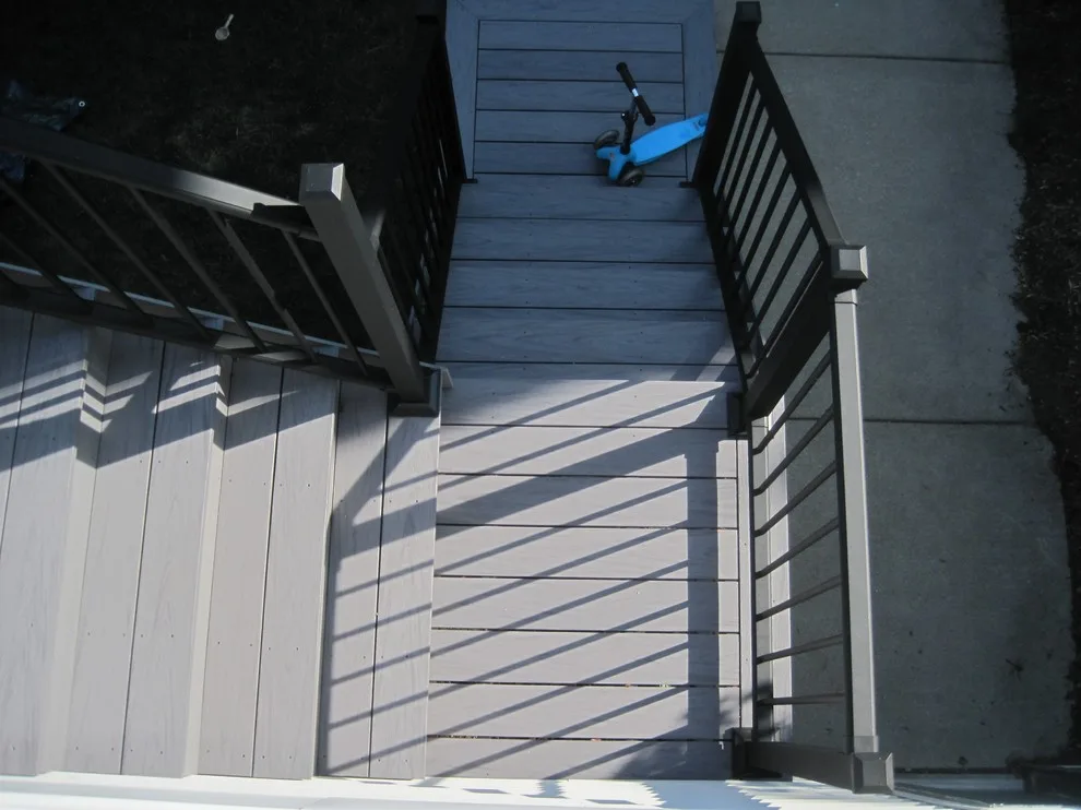 Huron Roof Deck Garage in Chicago by Unique Deck Builders - Photo 4