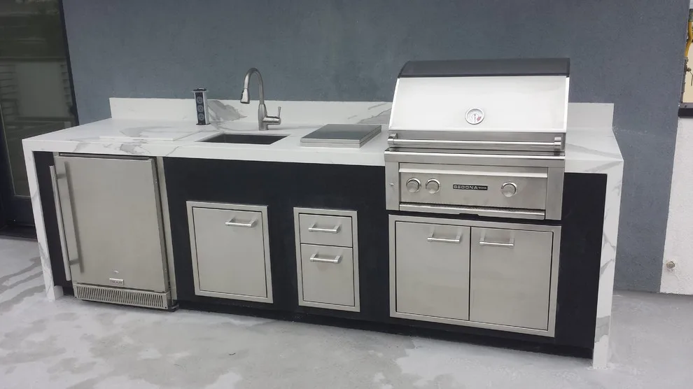 Hollywood Rooftop Barbecue Island by L.A. Custom Grill Islands - Photo 5
