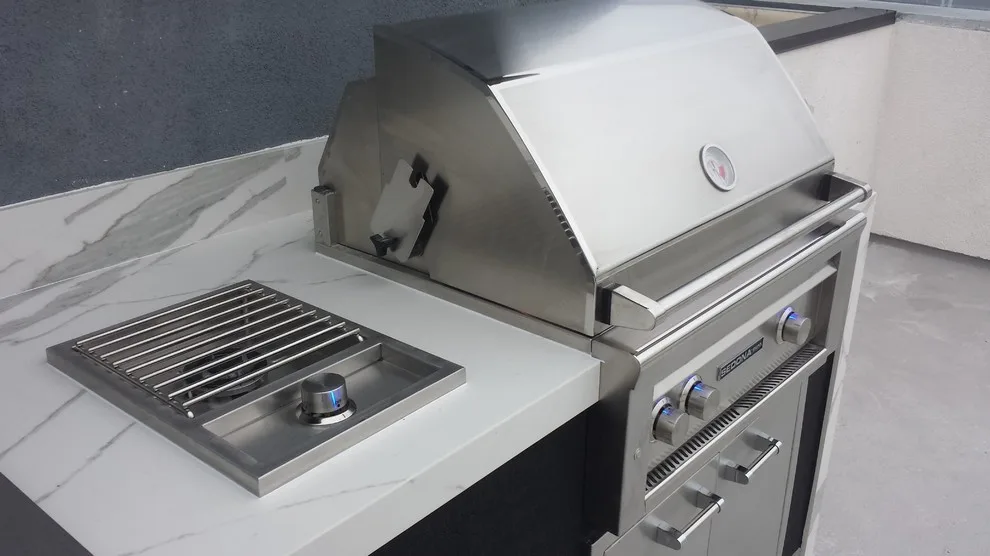 Hollywood Rooftop Barbecue Island by L.A. Custom Grill Islands - Photo 2