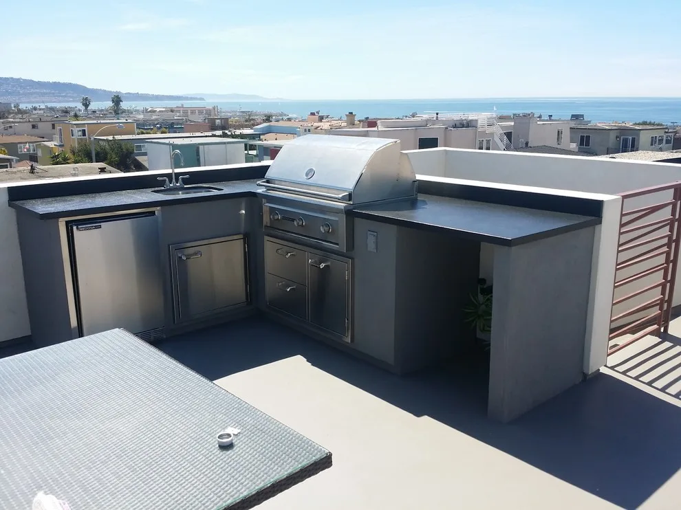 Skyline BBQ Oasis by L.A. Custom Grill Islands - Photo 3