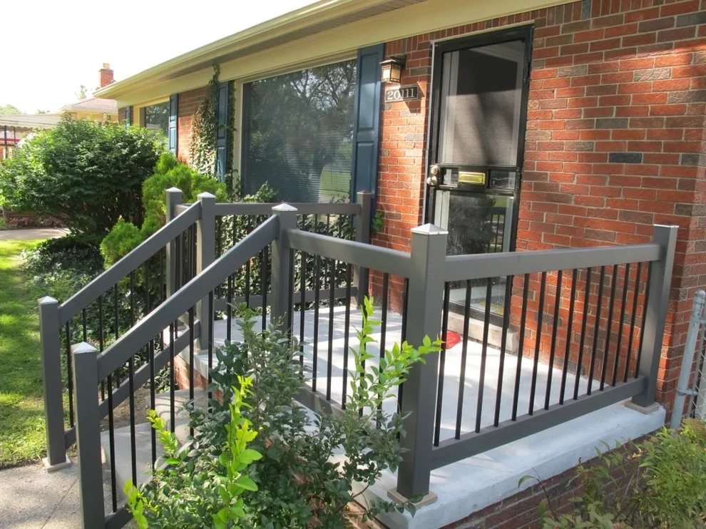 Circular Balusters by DecksDirect - Photo 10