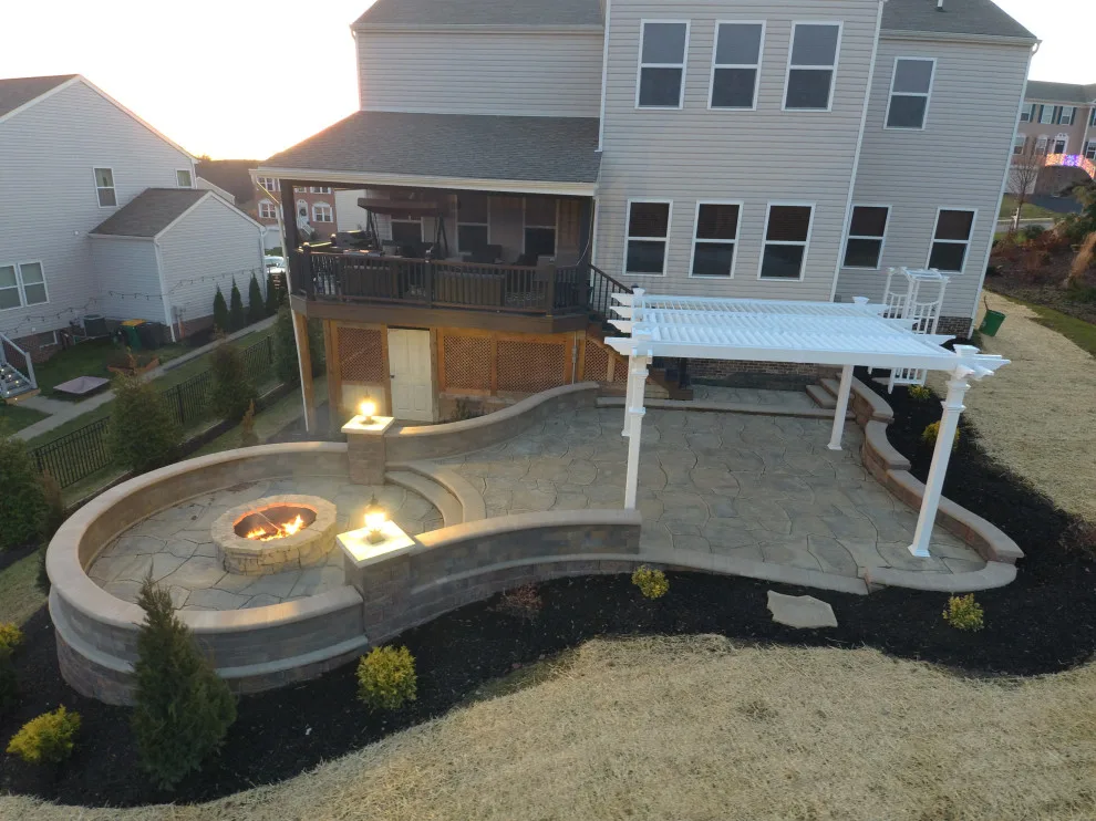 Alumni Landscaping LLC - Photo 4