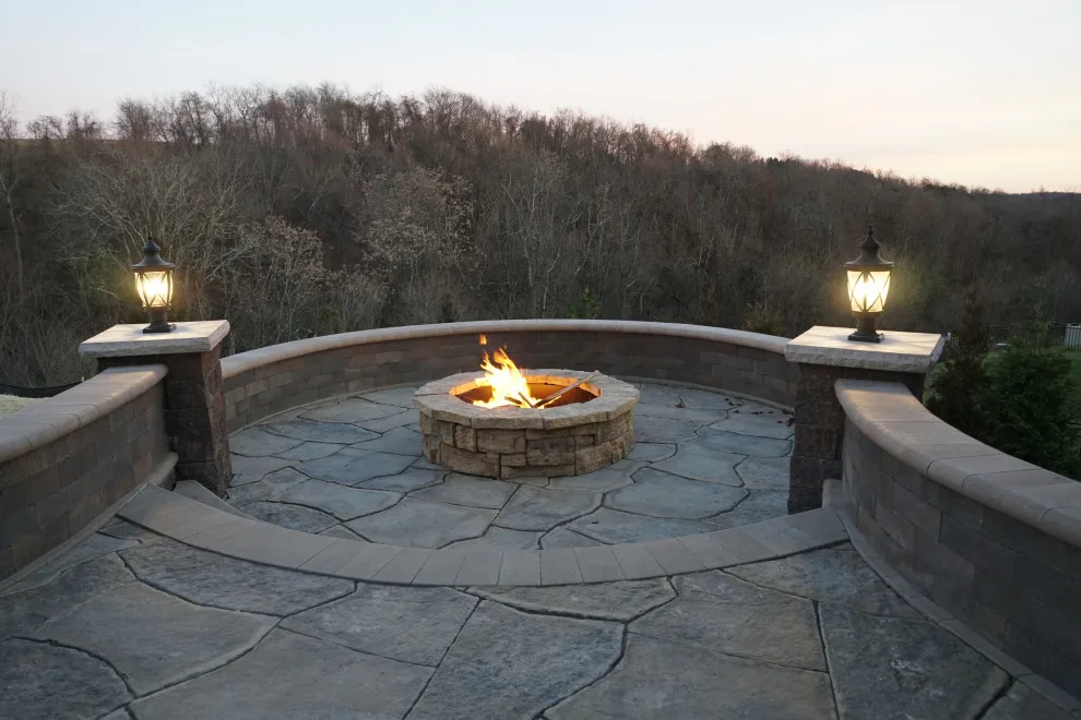 Santos courtyard by Alumni Landscaping LLC - Photo 3