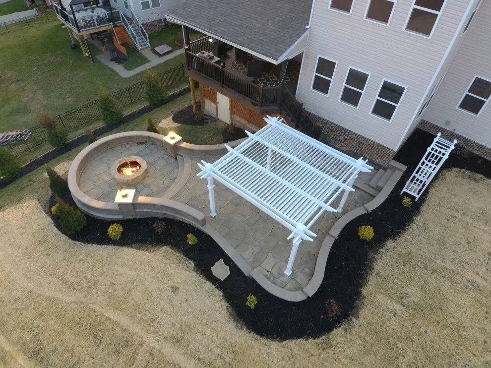 Alumni Landscaping LLC - Photo 8