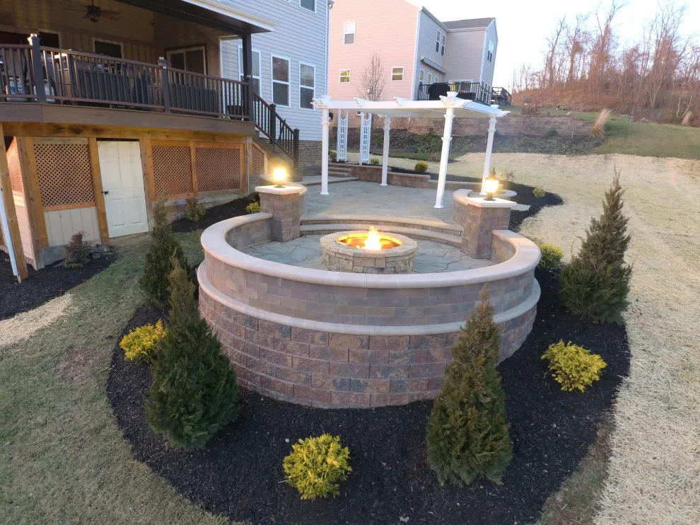 Santos courtyard by Alumni Landscaping LLC - Photo 2