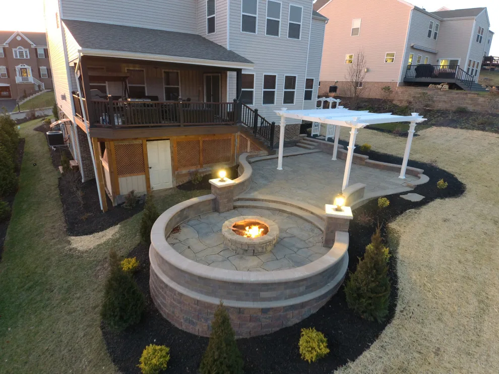 Alumni Landscaping LLC - Photo 2