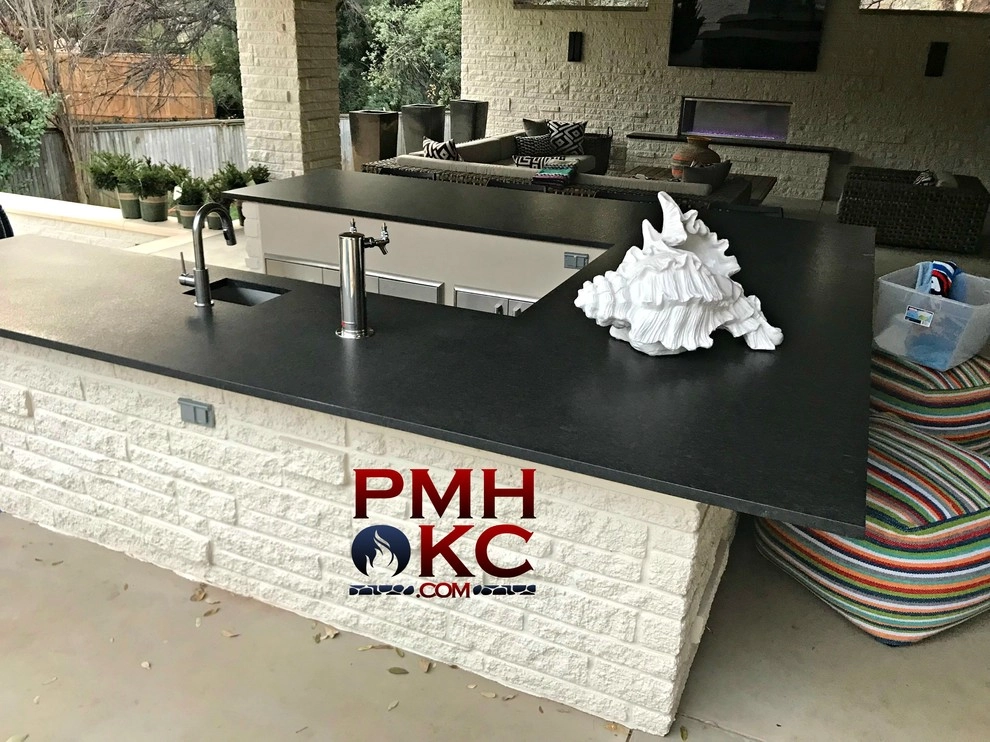 Modern Outdoor Living Space by PMH Construction LLC. - Photo 6