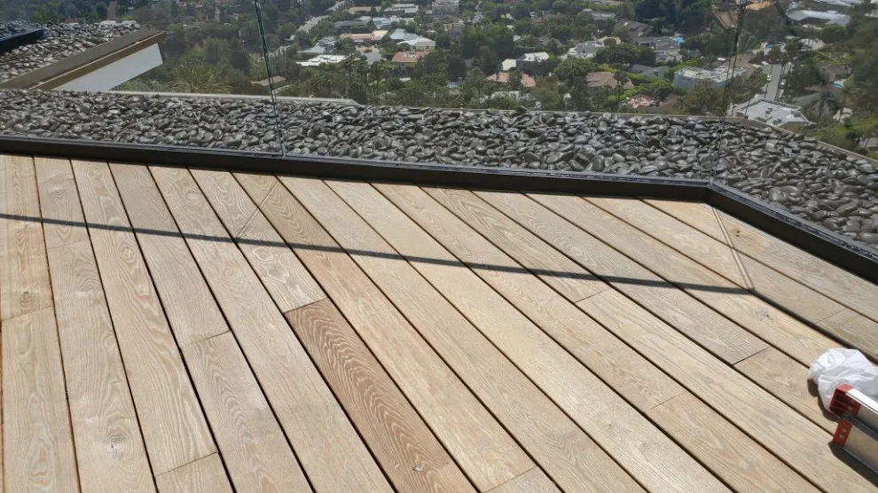 Beverly Hills Sassafras Rooftop Terrace by Robi Decking - Photo 5
