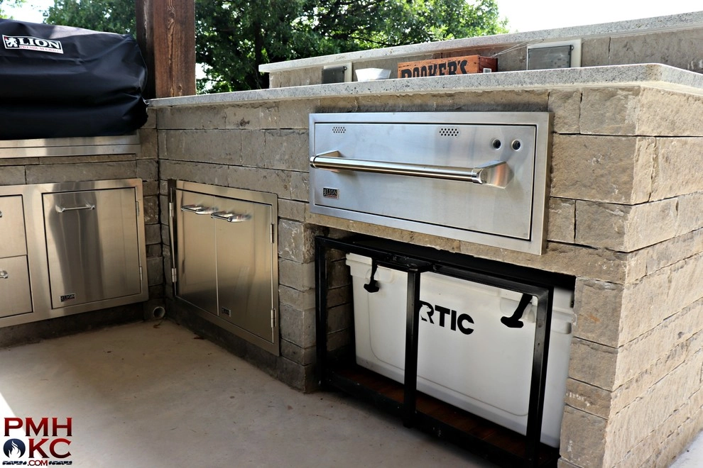 Outdoor Kitchens by PMH Construction LLC. - Photo 10