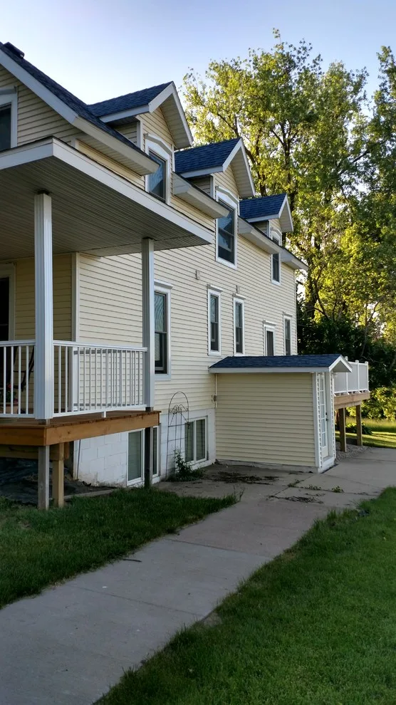 Schmidt - Handrail Initiative by Williams Aluminum Railing - Photo 3