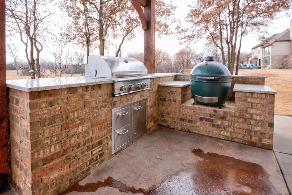 Outdoor Kitchens by PMH Construction LLC. - Photo 35