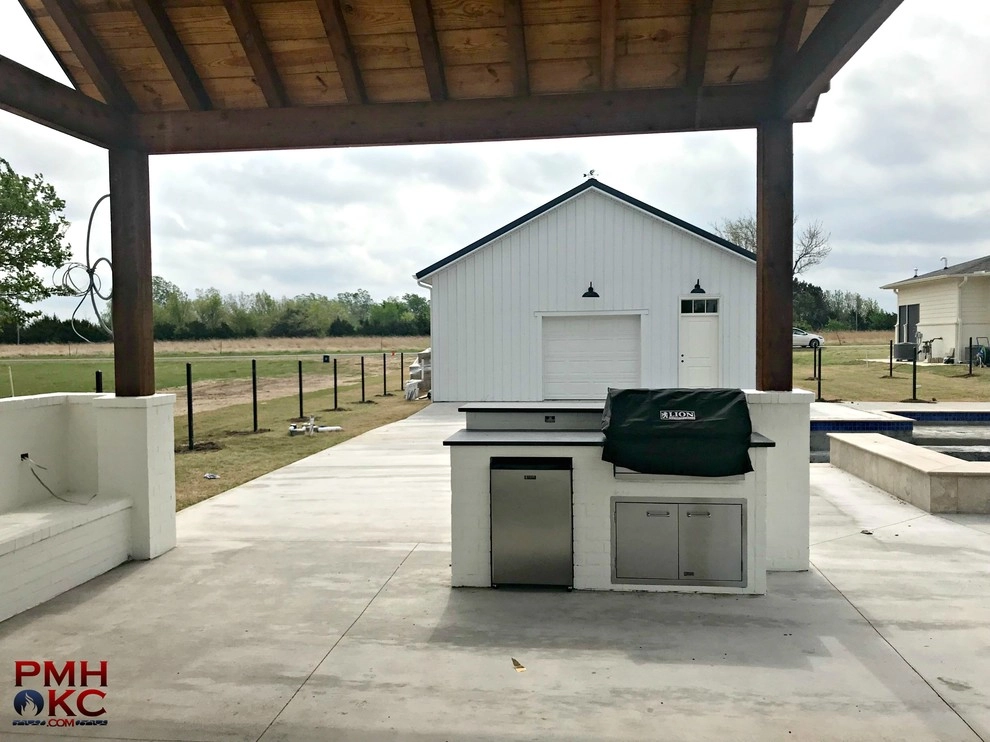 Outdoor Kitchens by PMH Construction LLC. - Photo 18