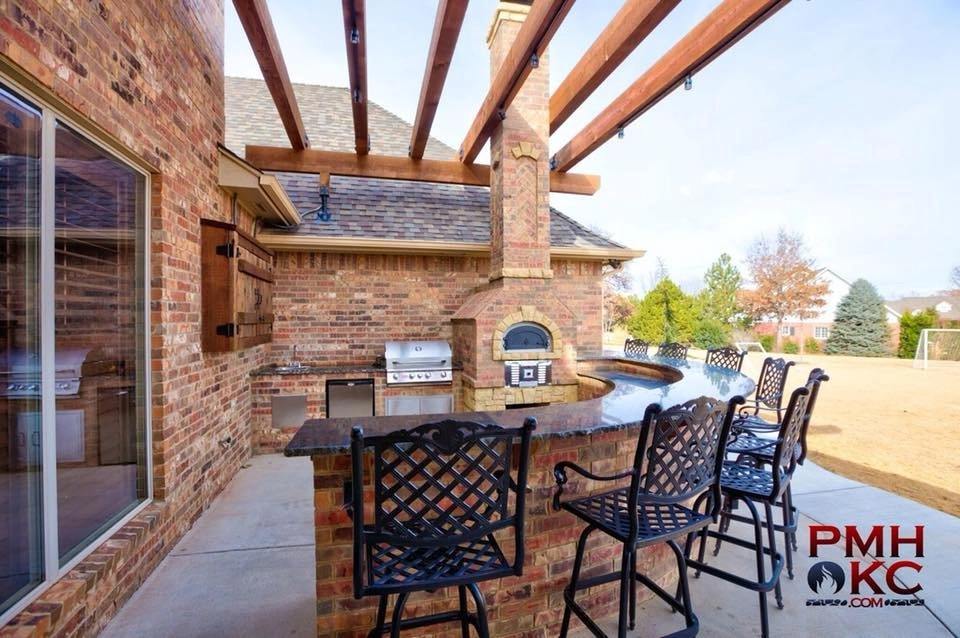 Outdoor Kitchens by PMH Construction LLC. - Photo 8