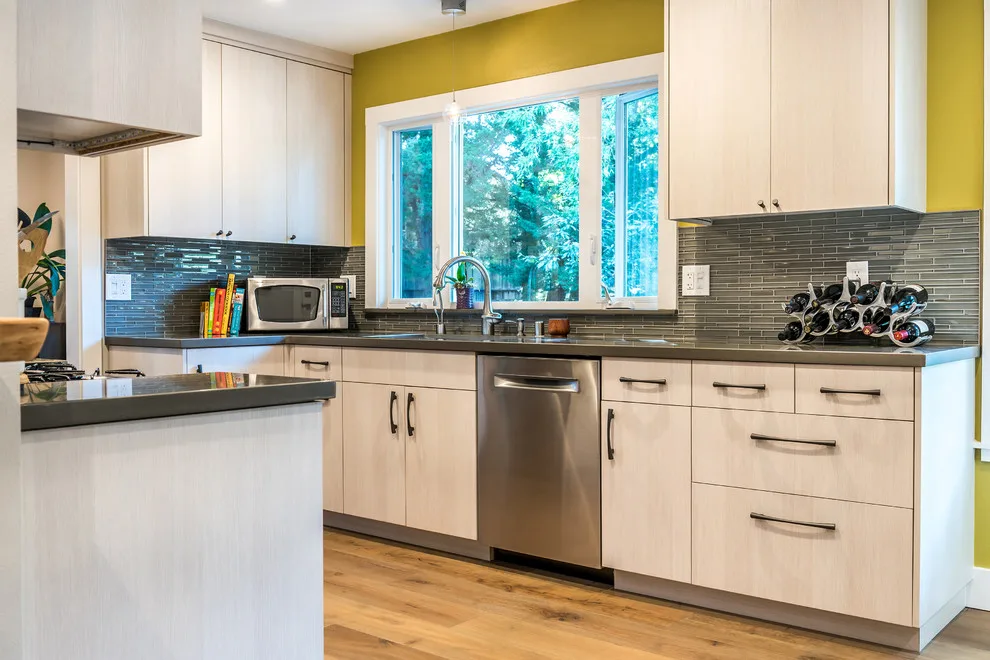 Design By Dean Construction - Photo 10