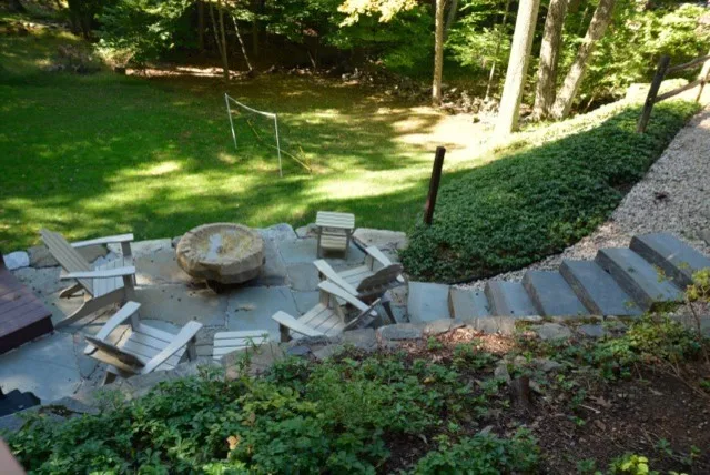 Hillside Retreat Patio by Landmark Horticultural Management - Photo 4