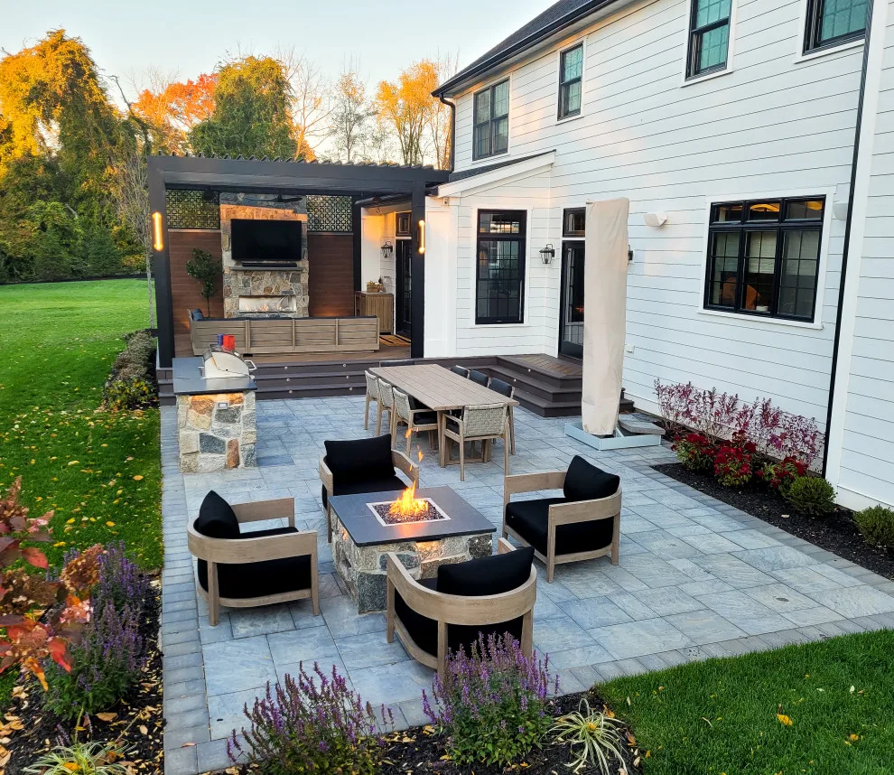 Compact Outdoor Area Solutions by Deck Remodelers.com - Photo 2