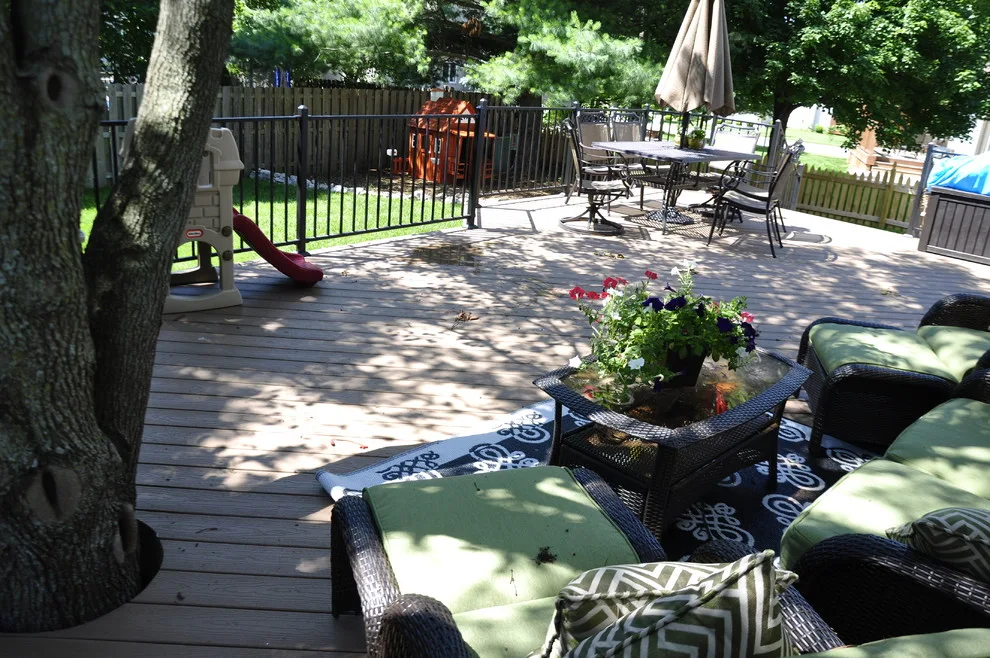 South Overland Park Spacious Deck by Alexander Decks - Photo 3