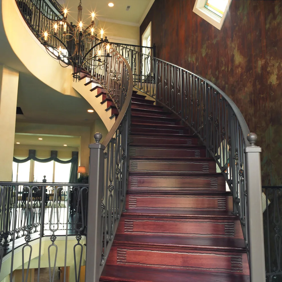 Hyde Park Lumber & Design - Photo 4