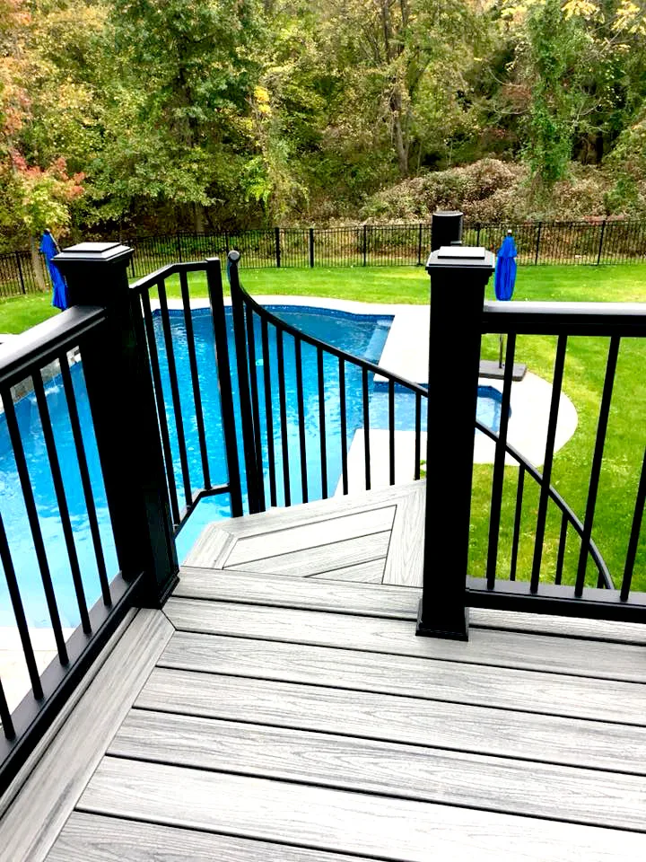Circular Staircase Trex Deck with Steel Frame by Miles Deck Construction - Photo 5