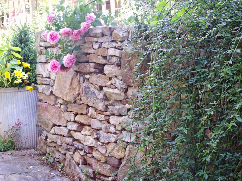 Stone Walls & Veneers by Poole's Stone And Garden, Inc. - Photo 19
