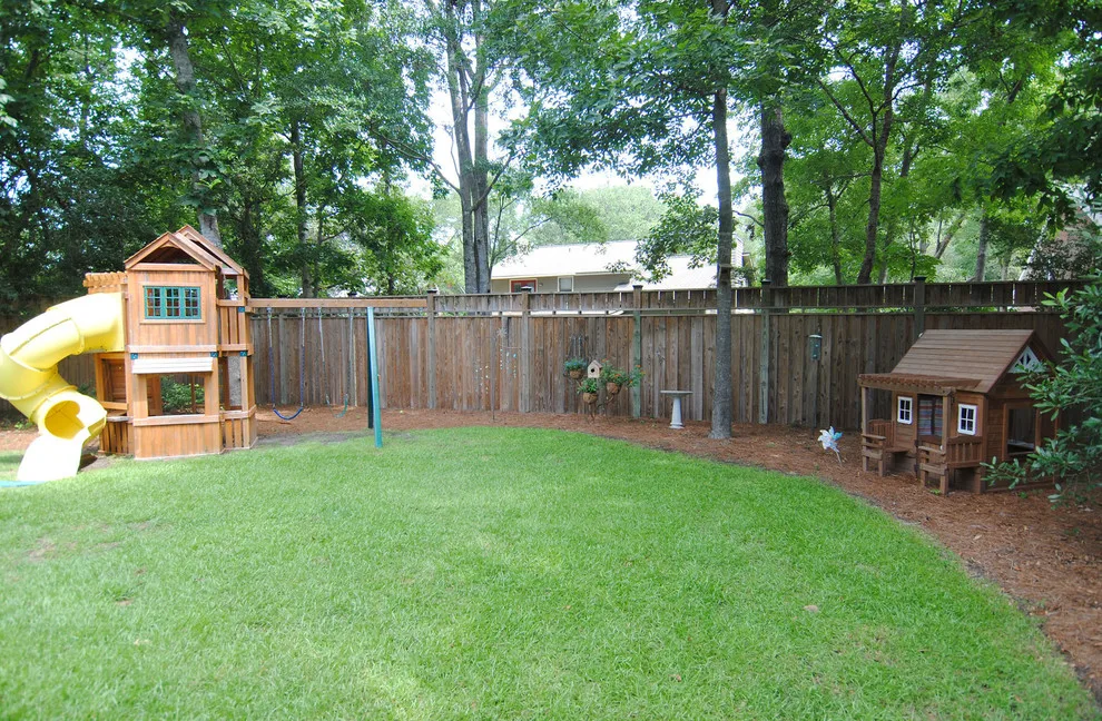 Coffered Outdoor Living Area by Deck Daddy's - Photo 10