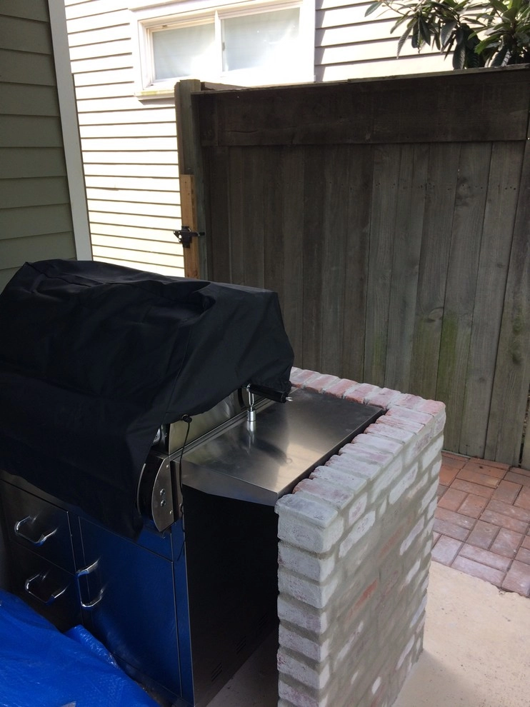 Outdoor Kitchen in Old Metairie by Prados Landscapes LLC - Photo 3