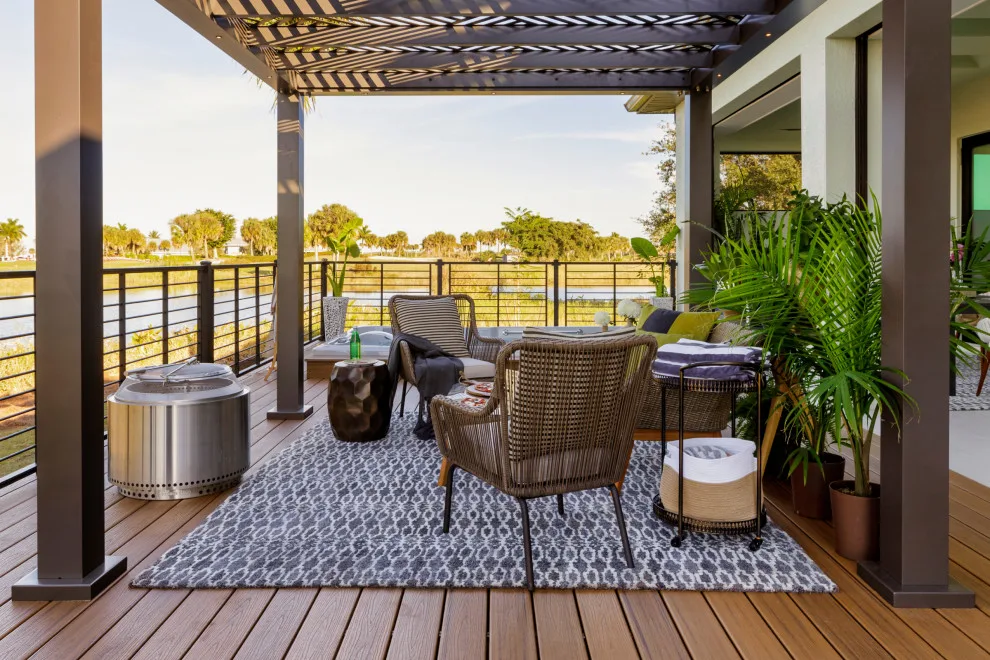 Trex at the 2021 HGTV Smart Home by Trex Company INC - Photo 12