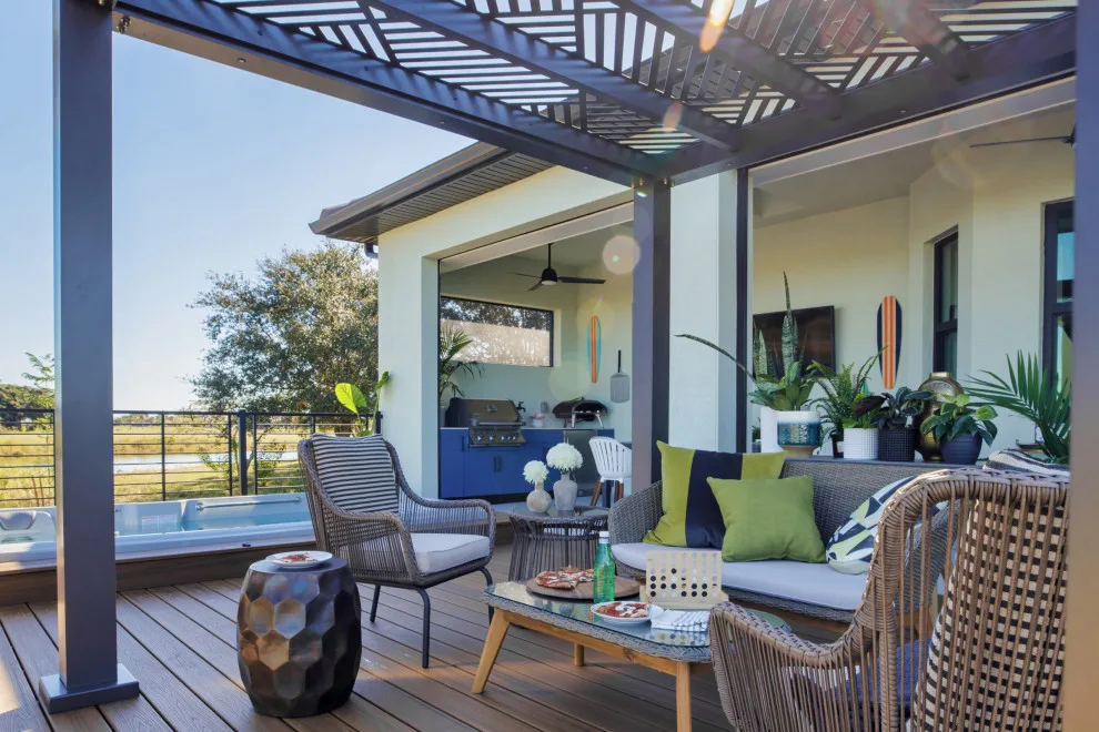Trex at the 2021 HGTV Smart Home by Trex Company INC - Photo 5