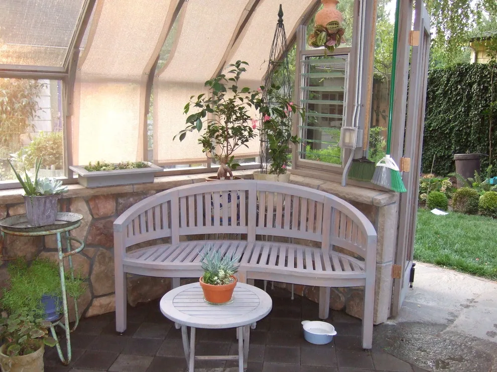 Sturdi-Built Greenhouse Mfg. Co. - Photo 10