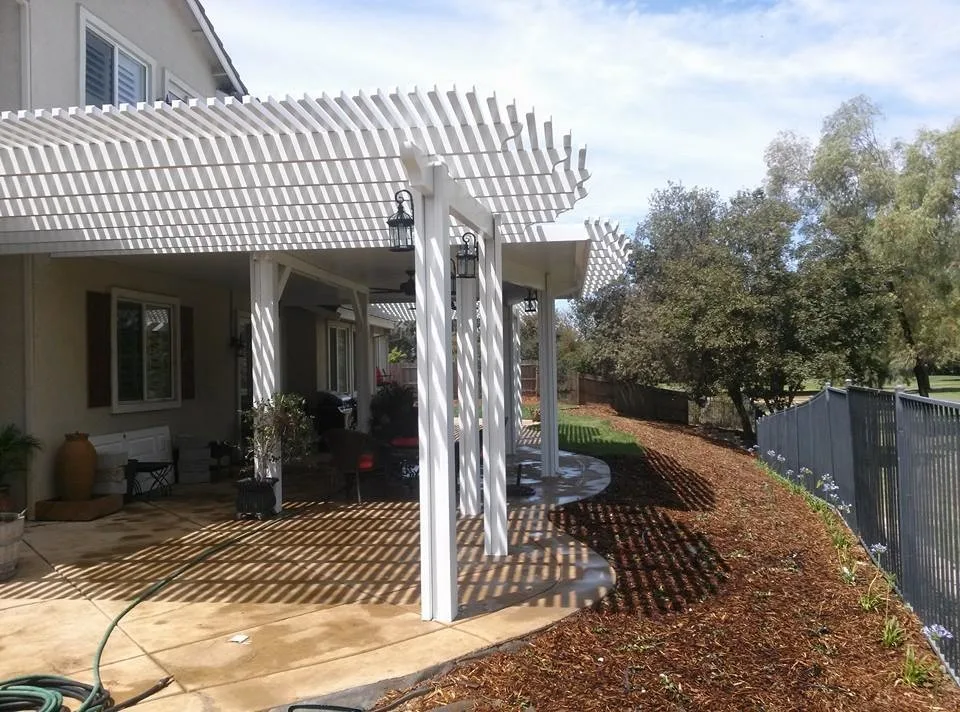 Diverse Shade Installations by Deome 2 Builders Inc - Photo 8