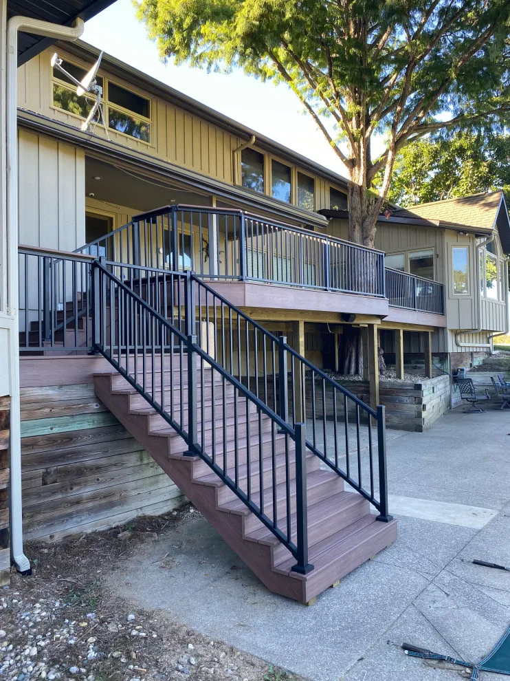 Four Seasons Custom Decks & Fences - Photo 5