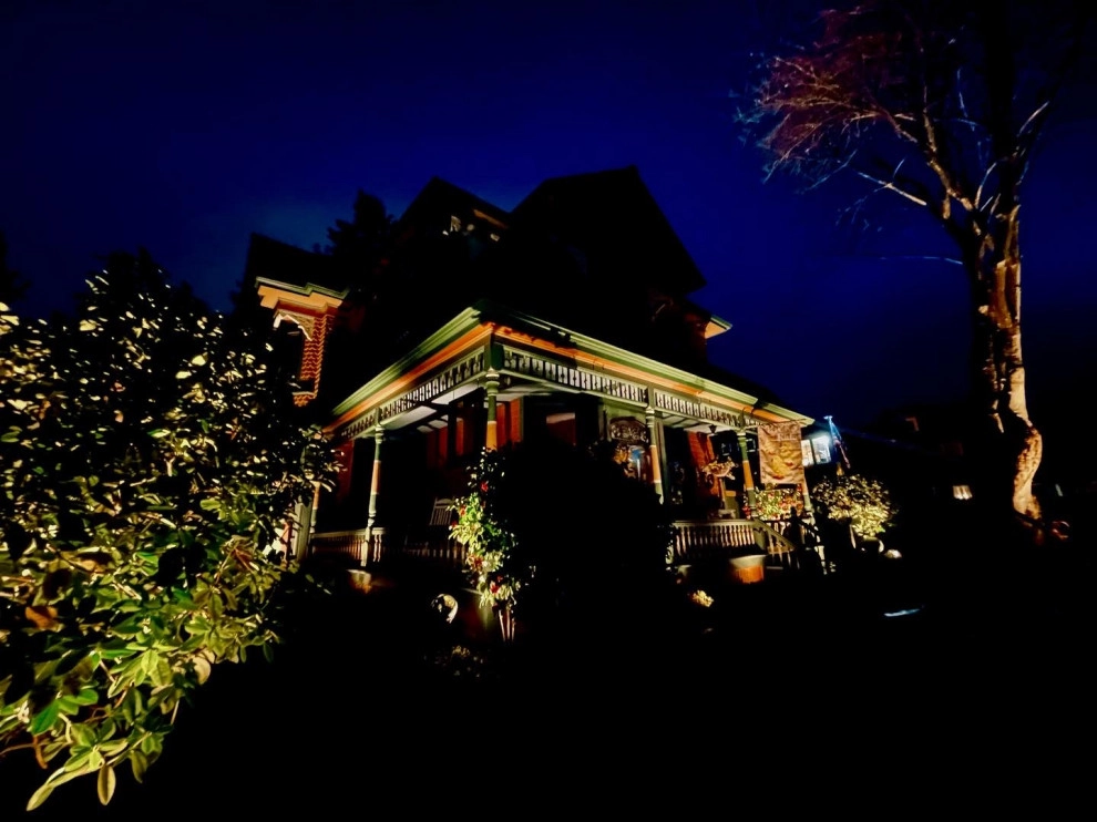 Primal Outdoor Lighting & Design - Photo 3