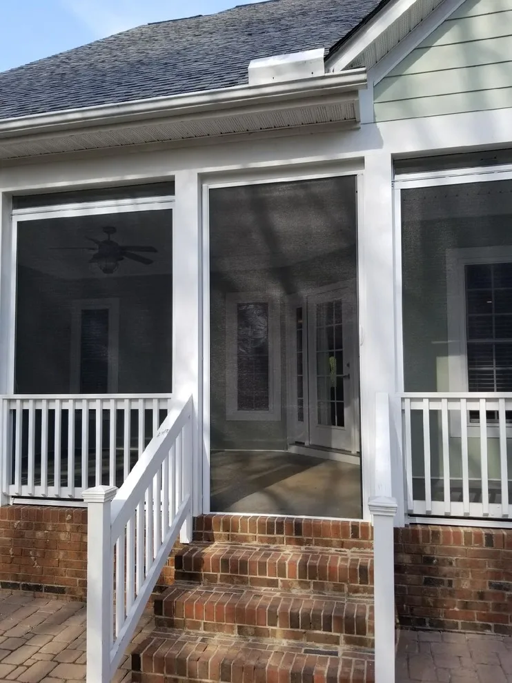Waxhaw Pull-Down Screens by Screen Squad, Inc. - Photo 5